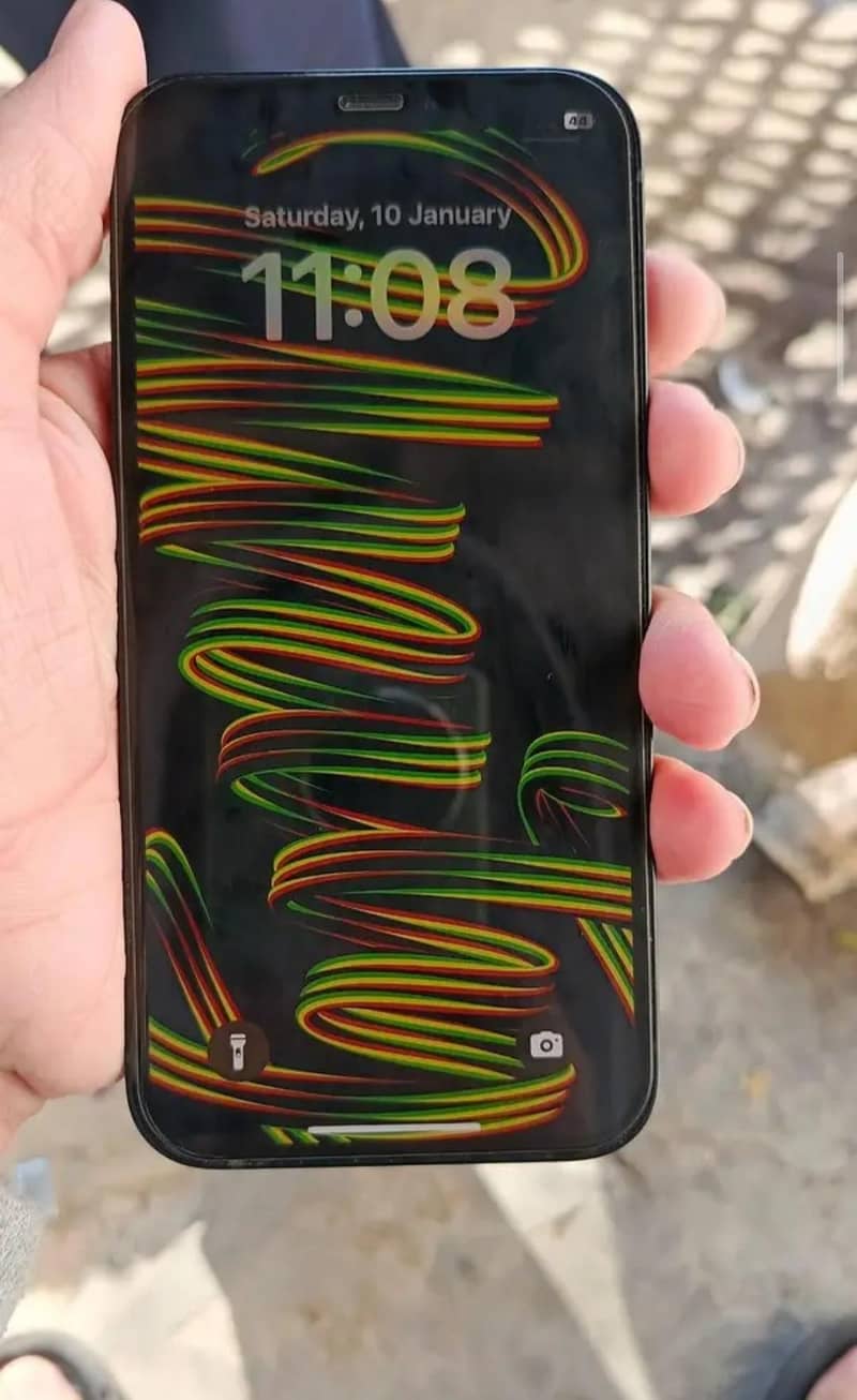 Apple iPhone 12 1
