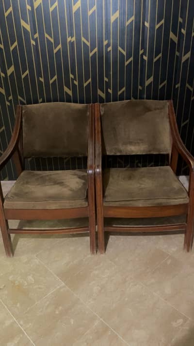 Wooden chair - Good condition | Single and 4 pc set available