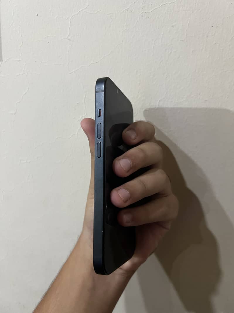 Apple iPhone 14 2
