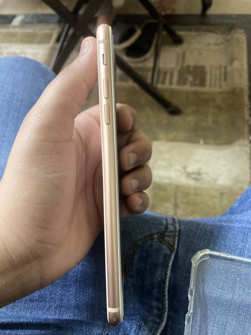 Apple iPhone 8 Plus 2