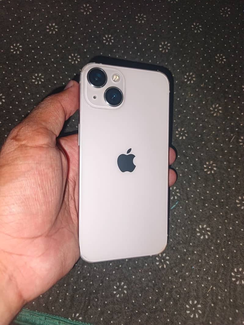 Apple iPhone 13 6