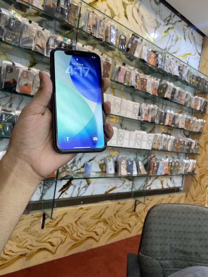 Apple iPhone 11 1