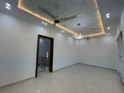 Perfect Prime Location 10 Marla Upper Portion In Paragon City - Woods Block For rent