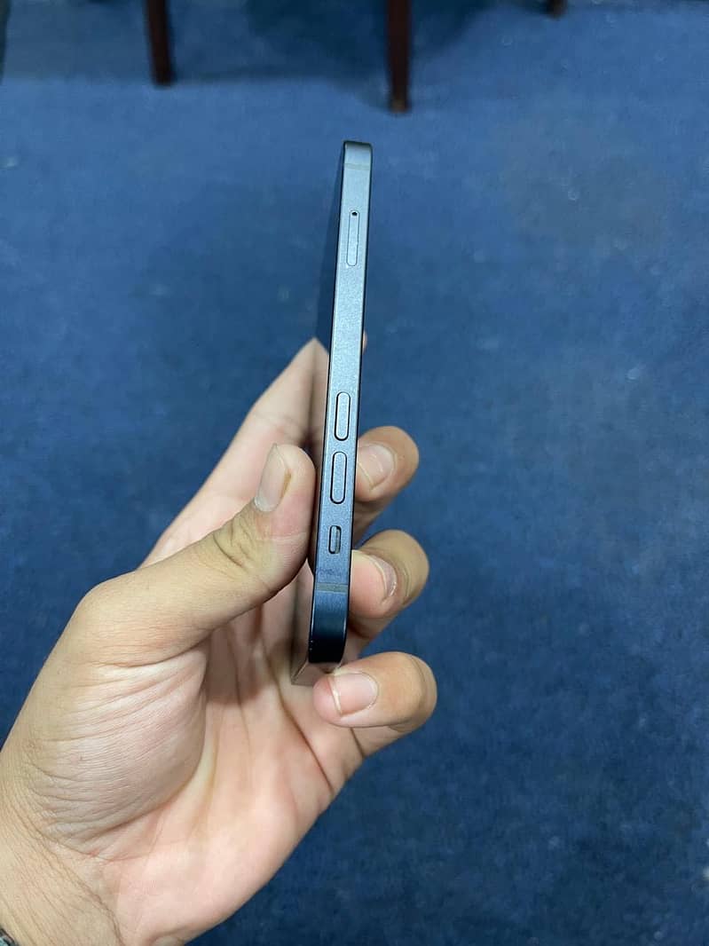 Apple iPhone 12 mini 5