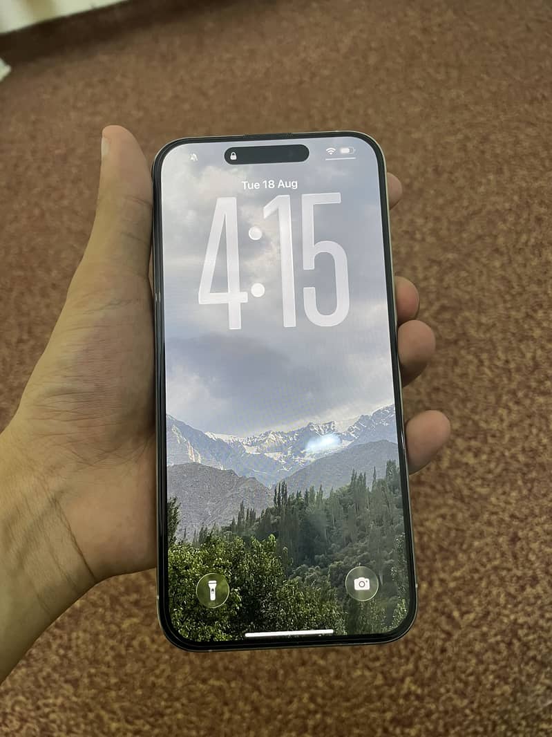 Iphone 15 pro max 4