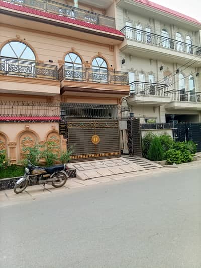 6 Marla half trpel story house in al Kareem garden phase 1