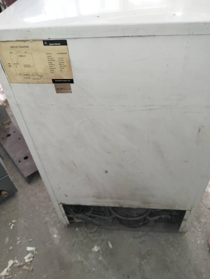 single door small fridge, 6