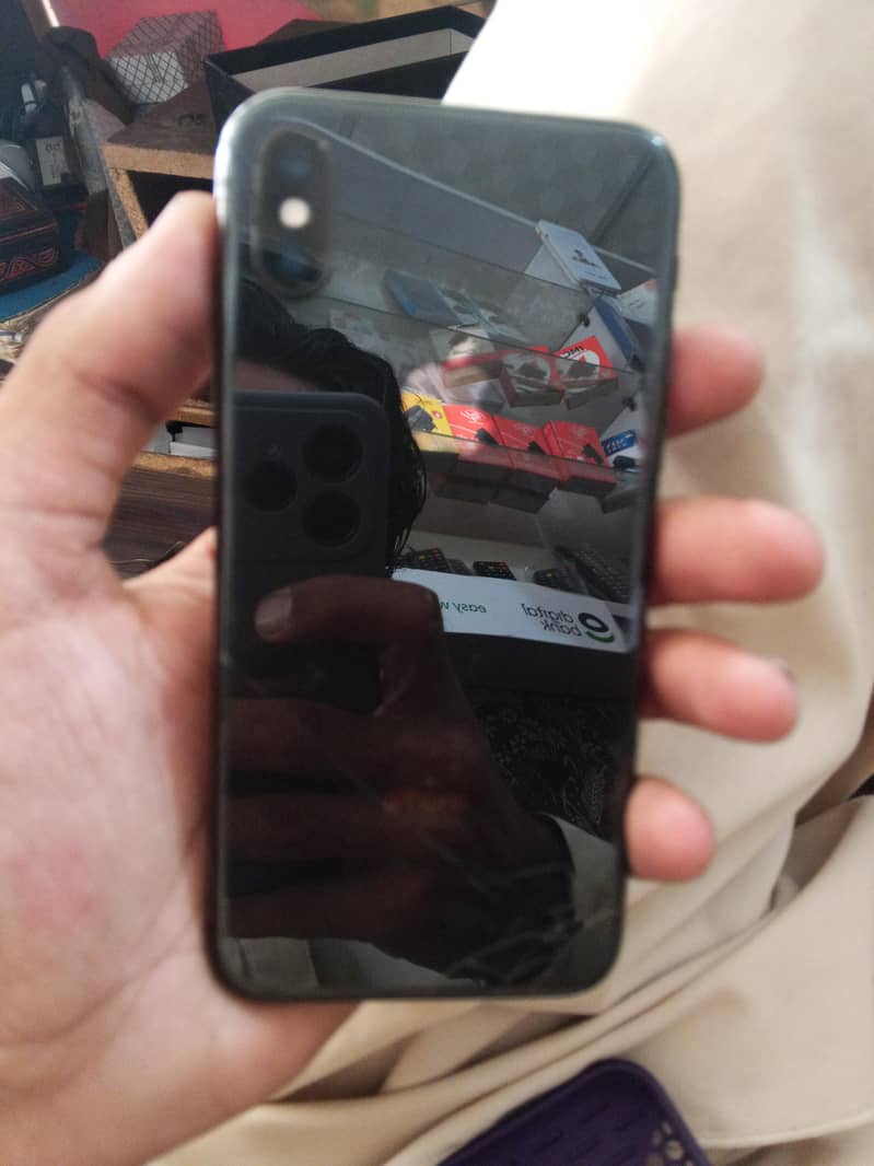 Apple iPhone X 2