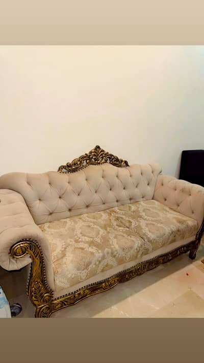 7 Seater Royal Classic Sofa Set – Antique Wooden Carving