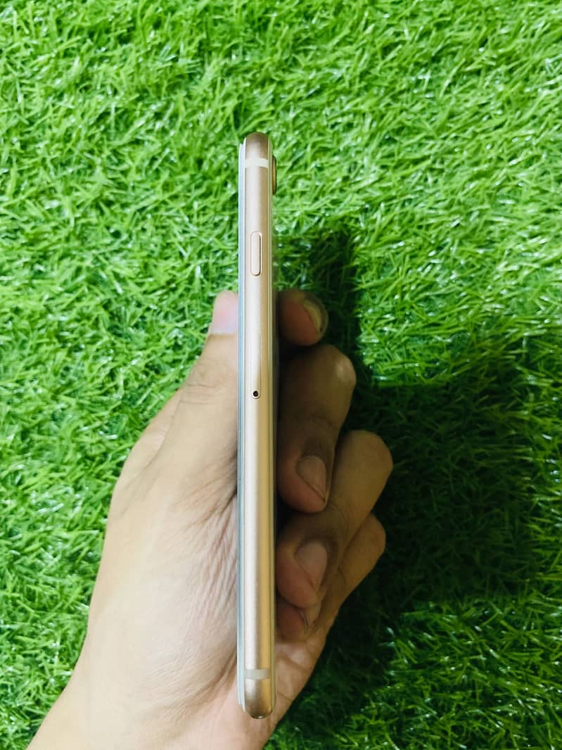 Apple iPhone 8 2