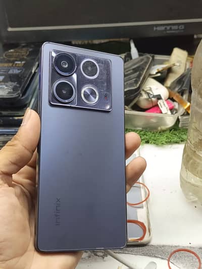 8+8/256GB
