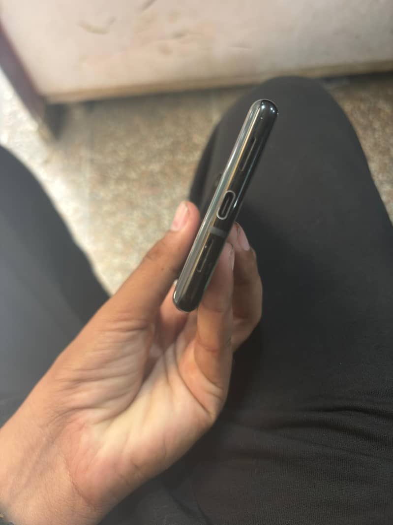 Google Pixel 6 Pro 2