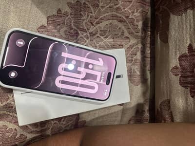 IPHONE 17 AIR WITH BOX AND CHARGER