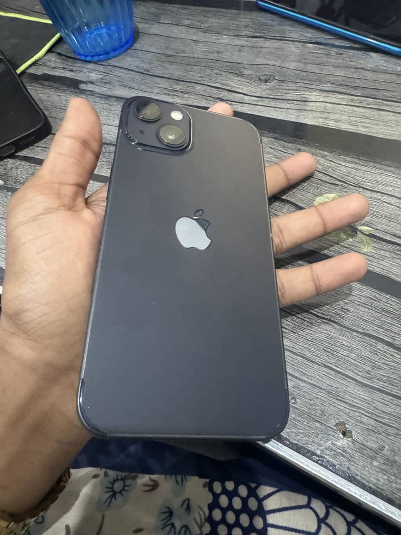 Apple iPhone 13 0