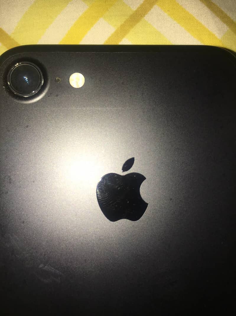 Apple iPhone 7 4