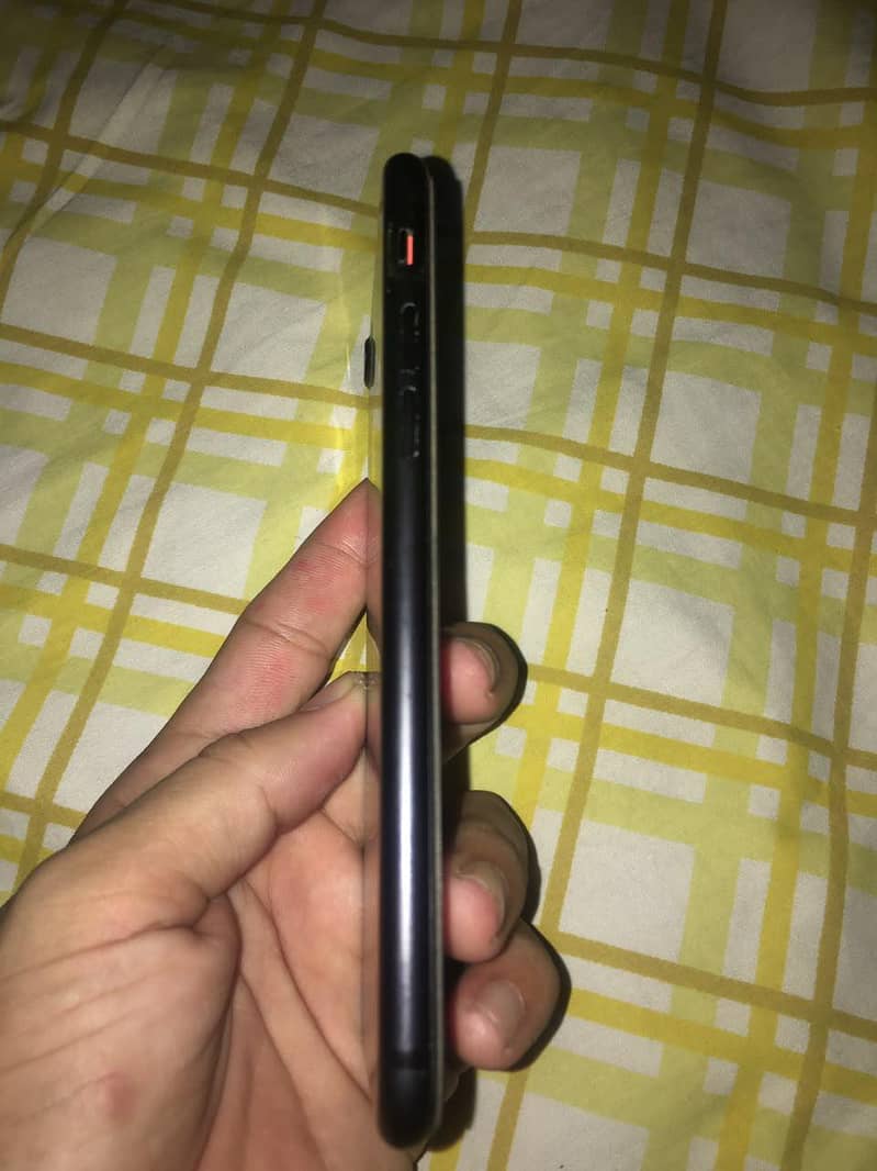 Apple iPhone 7 5