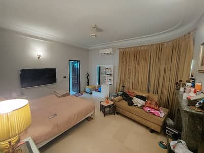ORIGNAL PICTURES UNFURNISHED 1 KANNAL UPPER PORTION