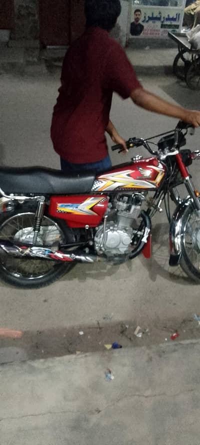 HONDA 125 URGENT 03027227734