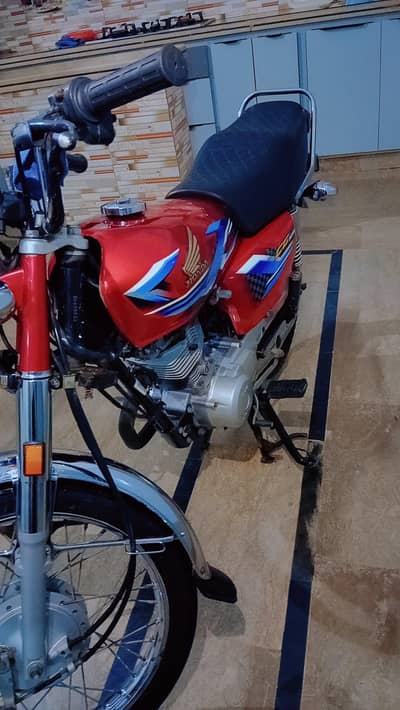Honda CG 125 – 2024 Model | Excellent Condition | Karachi Registered