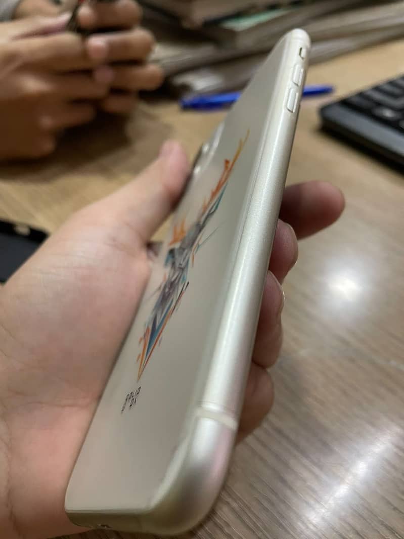 Apple iPhone 11 2