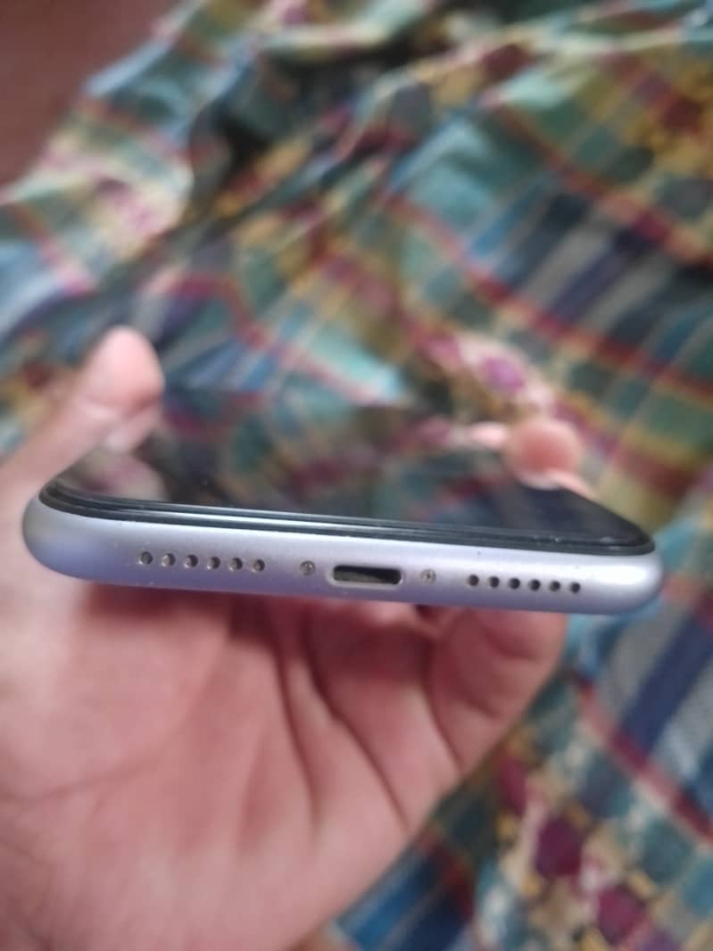 Apple iPhone 11 2