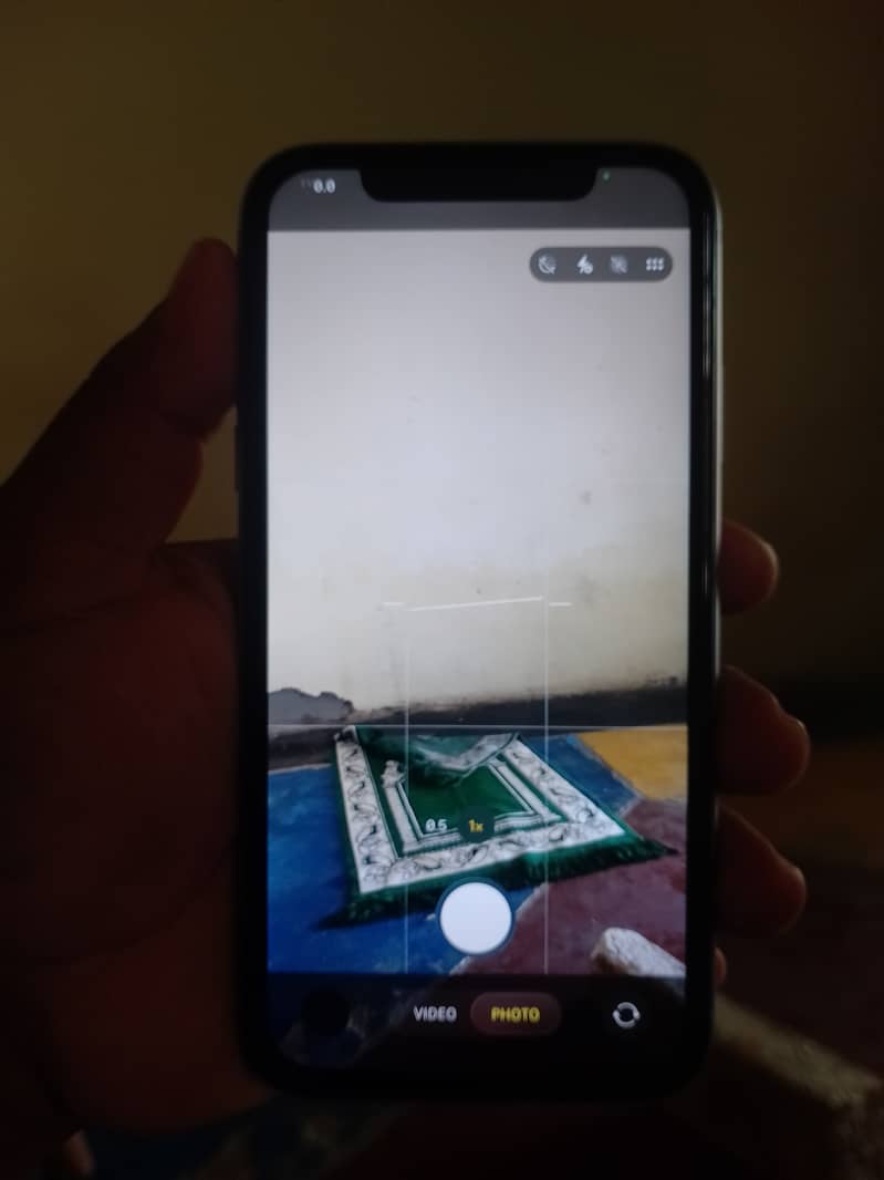 Apple iPhone 11 4