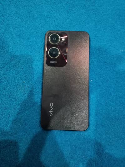 Vivo Y18