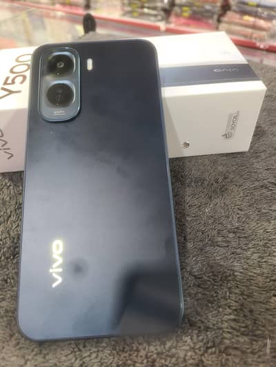 Vivo y500