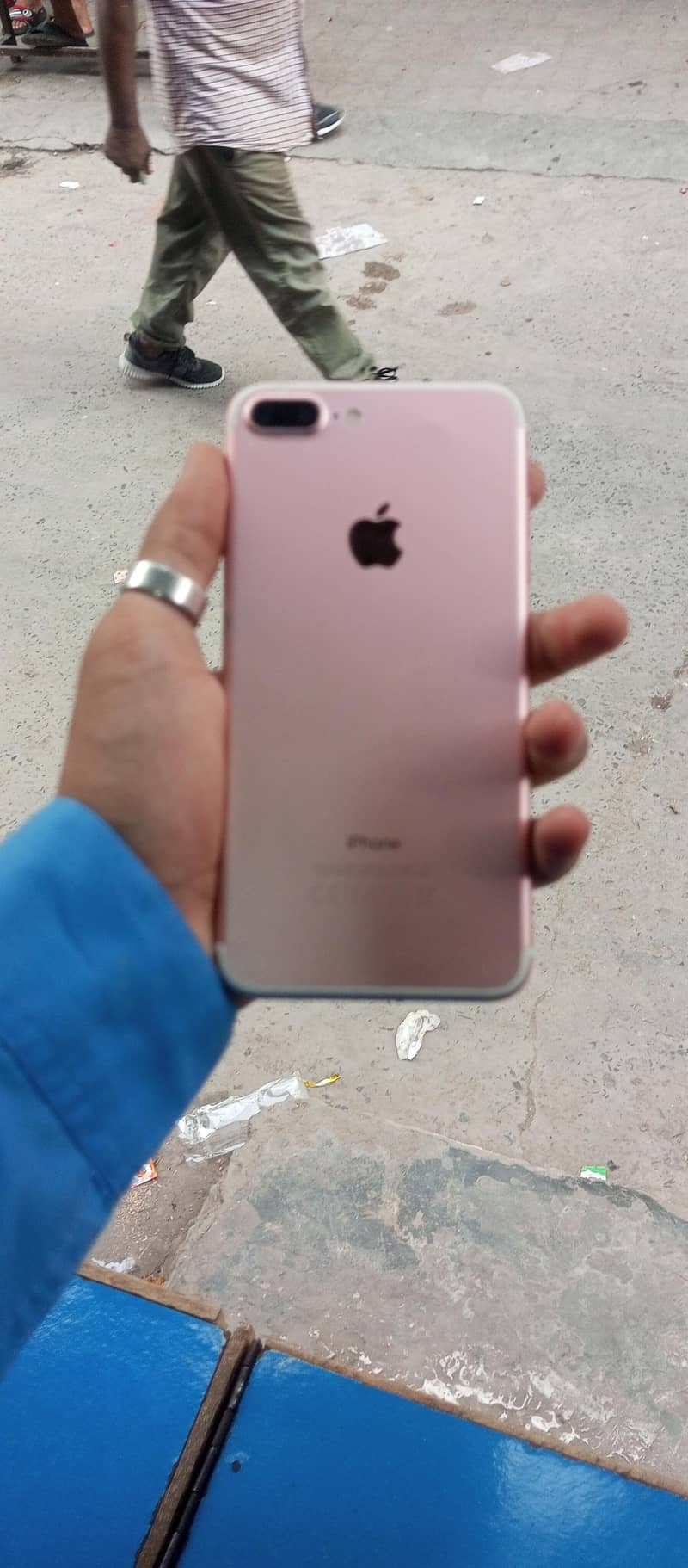 Apple iPhone 7 Plus 0