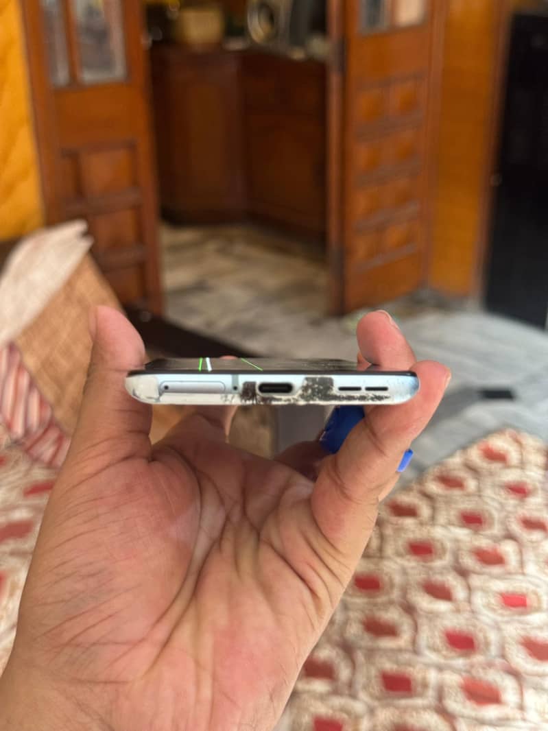 One Plus 9R 2