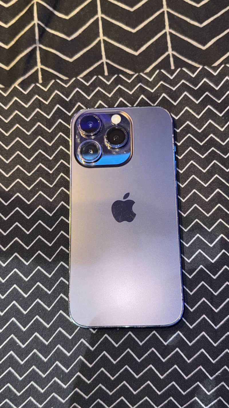 Apple iPhone 14 Pro 1