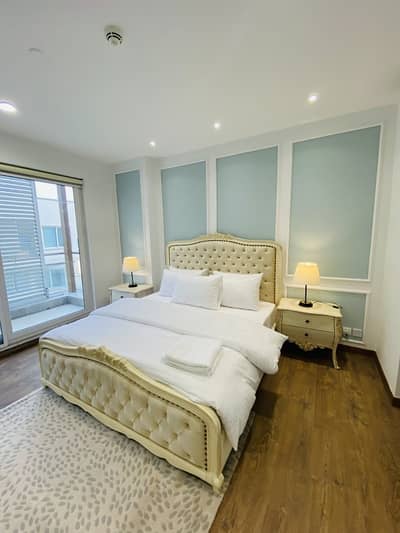 1 BEDROOM WITH POWDER ROOM MODERN APARTMENT