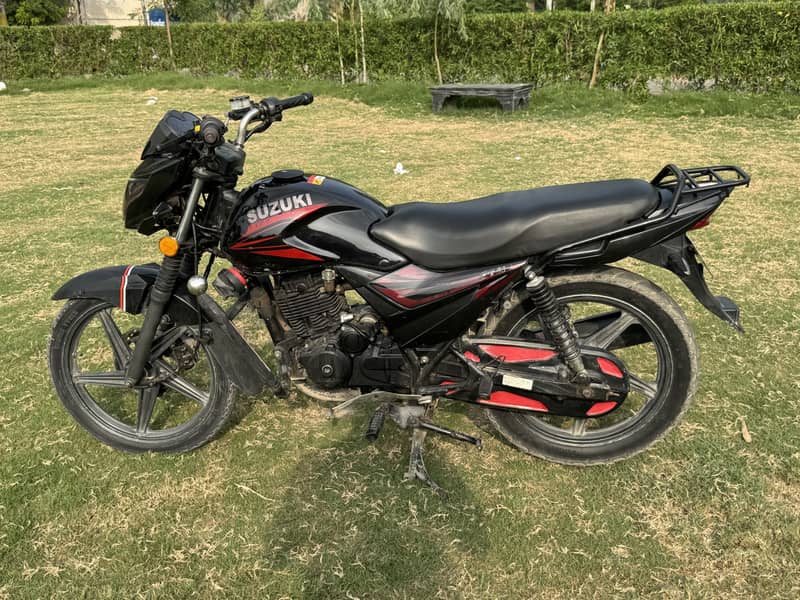 Suzuki GR 150 2