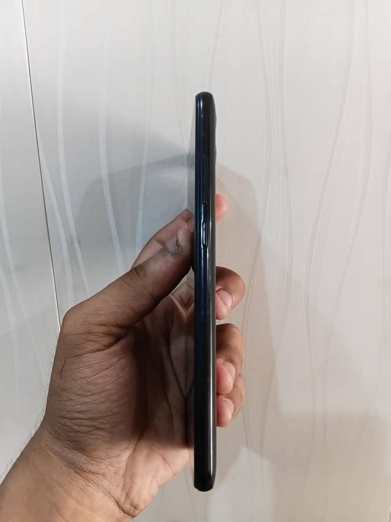 Samsung Mobile A04e 3