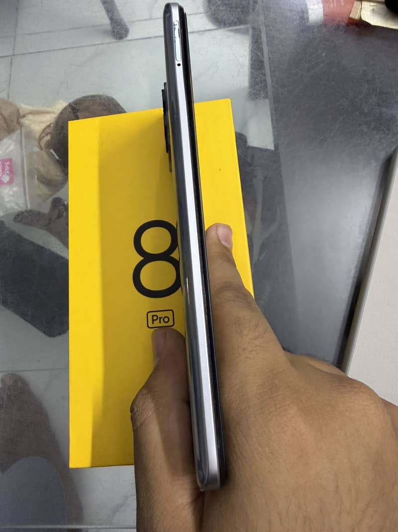 Realme 8 Pro 3