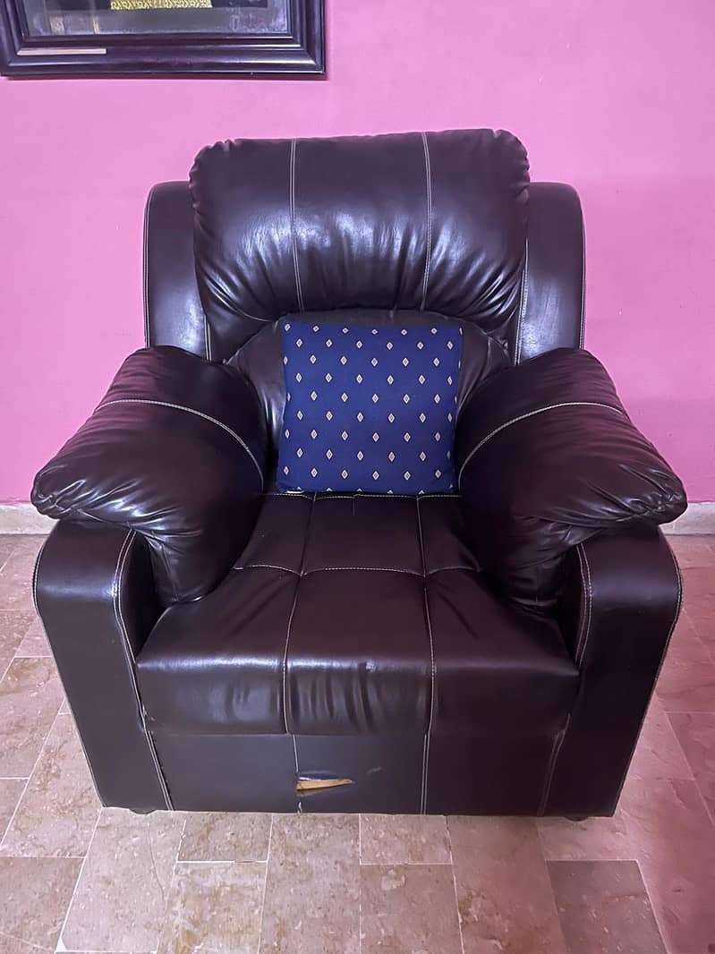 sofa for sell 1