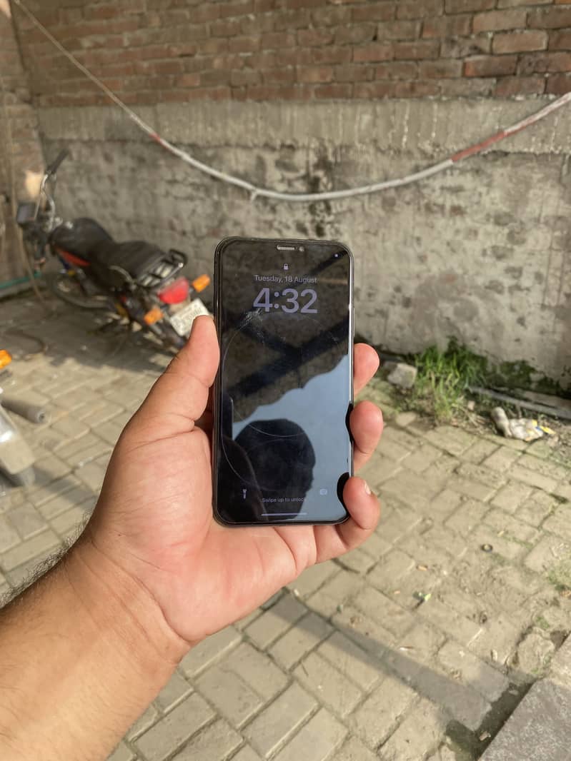 Apple iPhone X 1