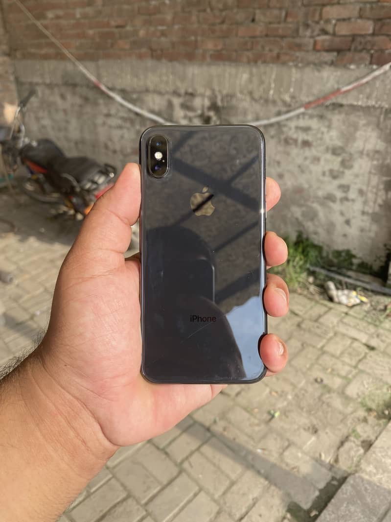 Apple iPhone X 3