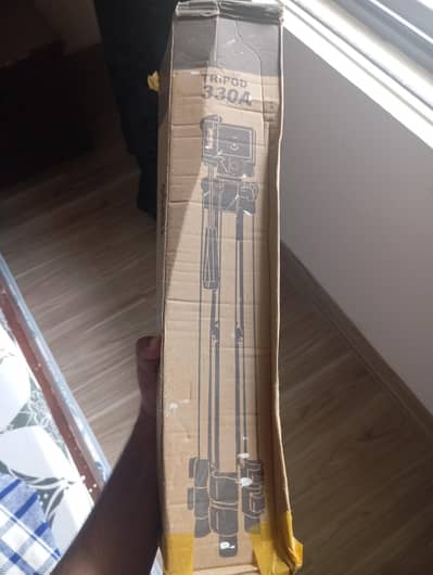 Tripod 330A stand
