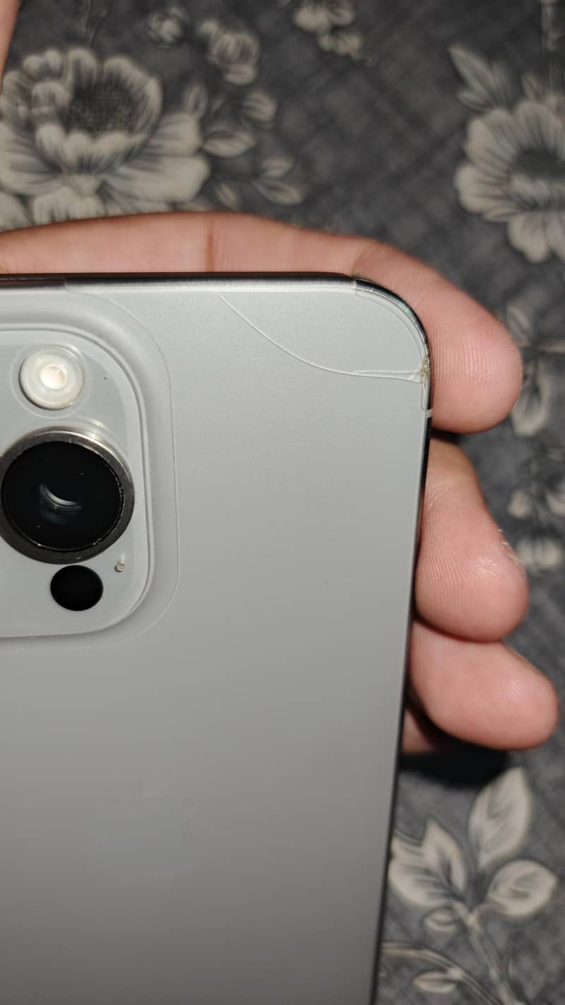 Apple iPhone 15 Pro Max jv 2
