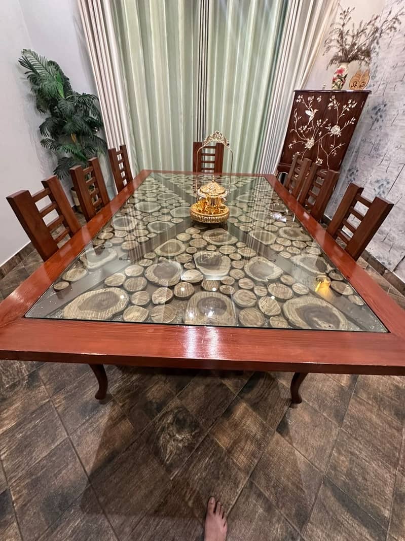 Dining Table 0