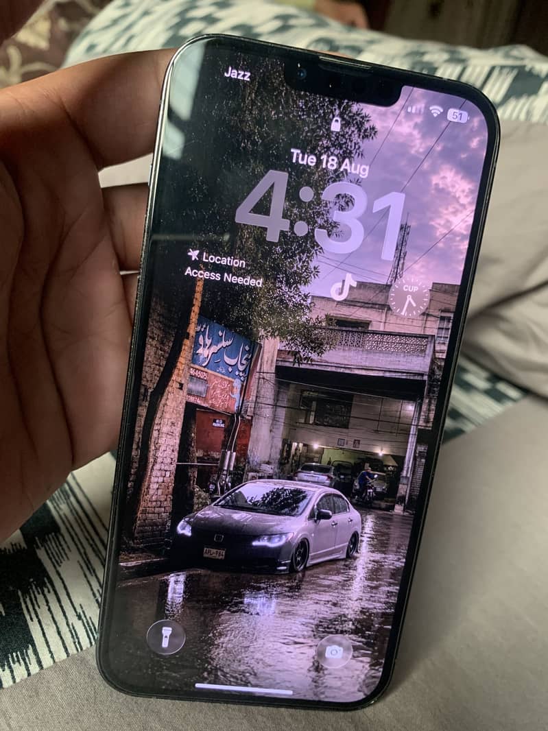 Apple iPhone 13 7