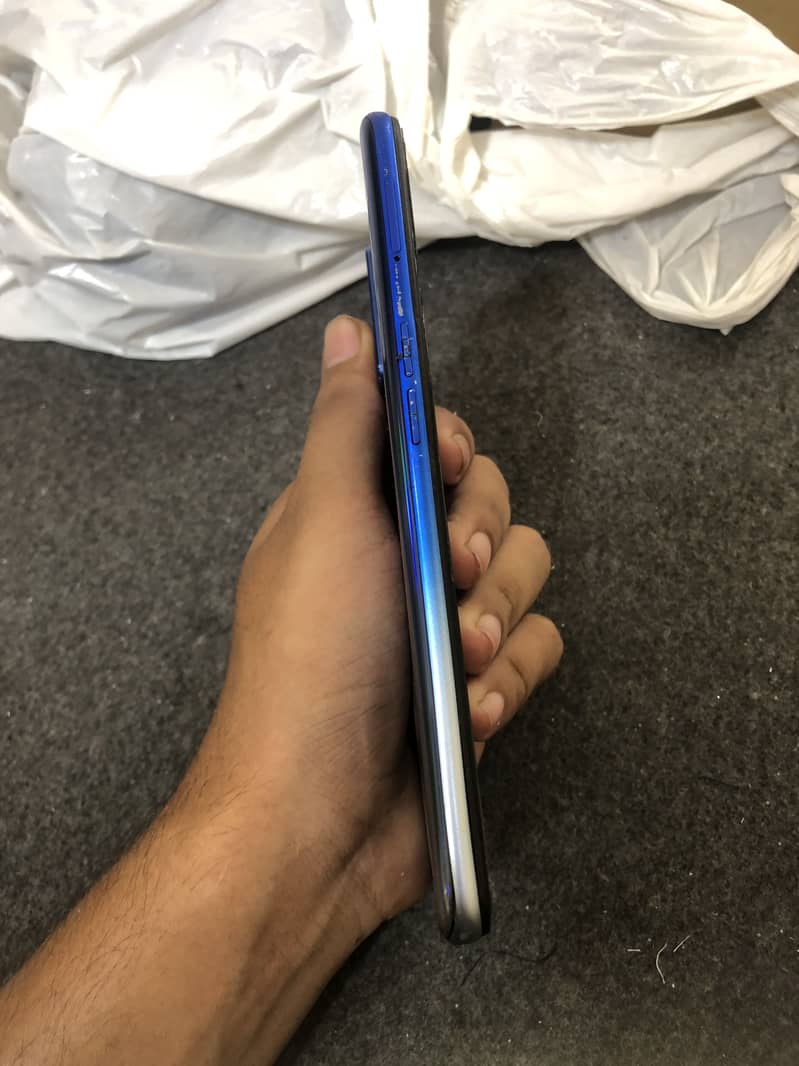 OPPO A54 4