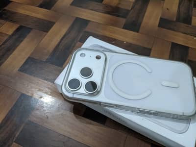Apple iPhone 17 Pro 10/10