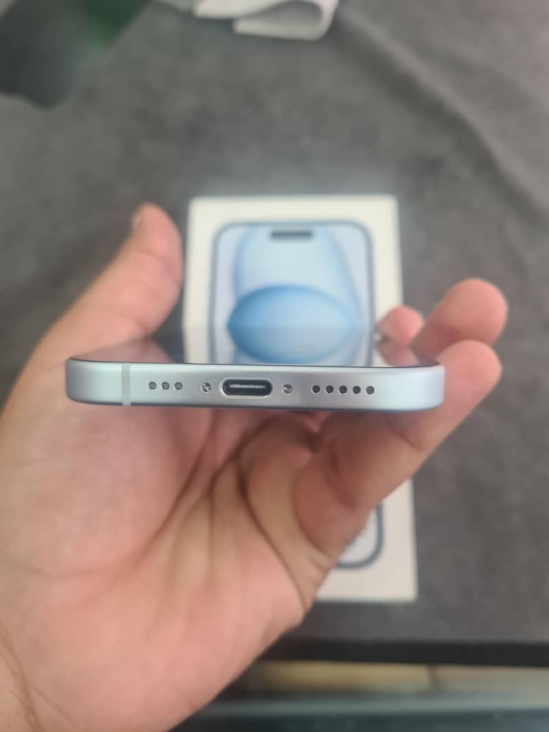 Apple iPhone 15 3