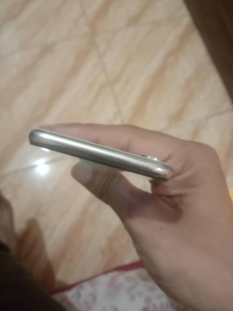 Apple iPhone X 2