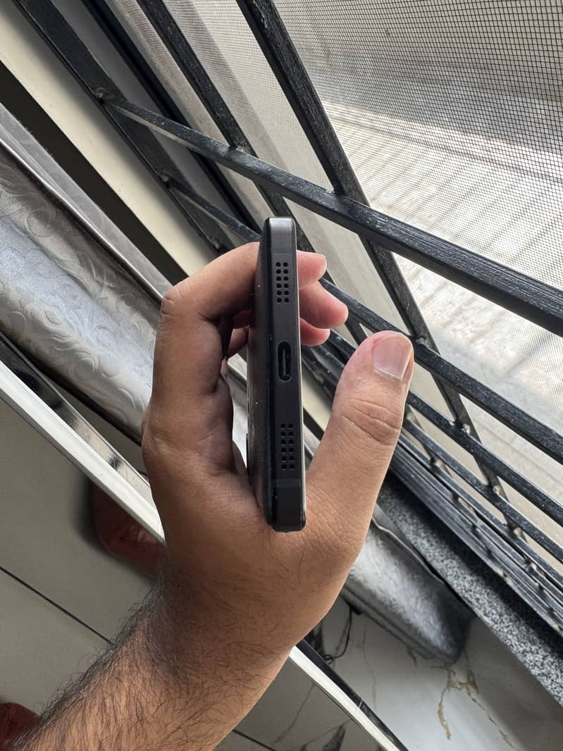 BlackBerry KEY2 7