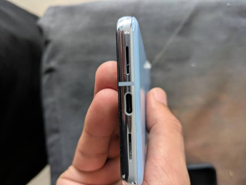 Google Pixel 8 Pro 7