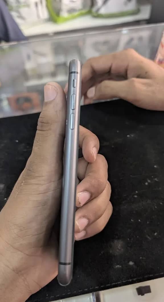 Apple iPhone 11 1