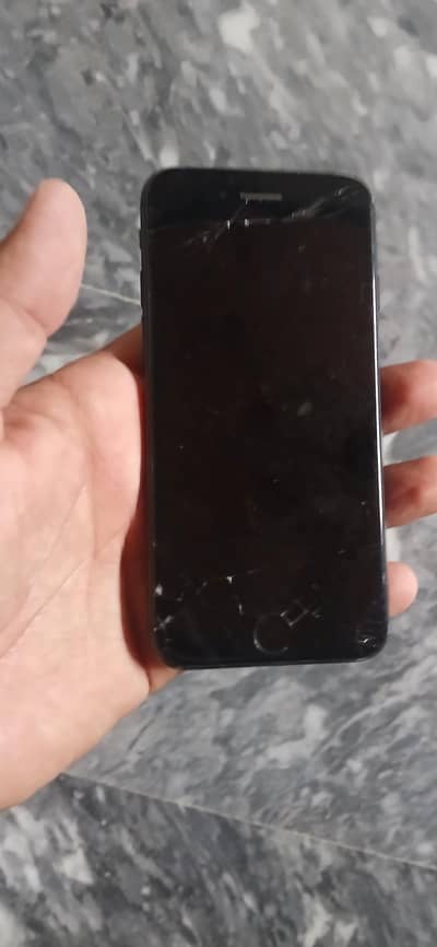 Apple iPhone 7.32gb  penal not working baki ok 84 capicty